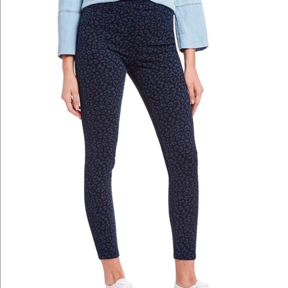 SPANX Pants - SPANX Jean-ish Ankle Leggings Denim Leopard